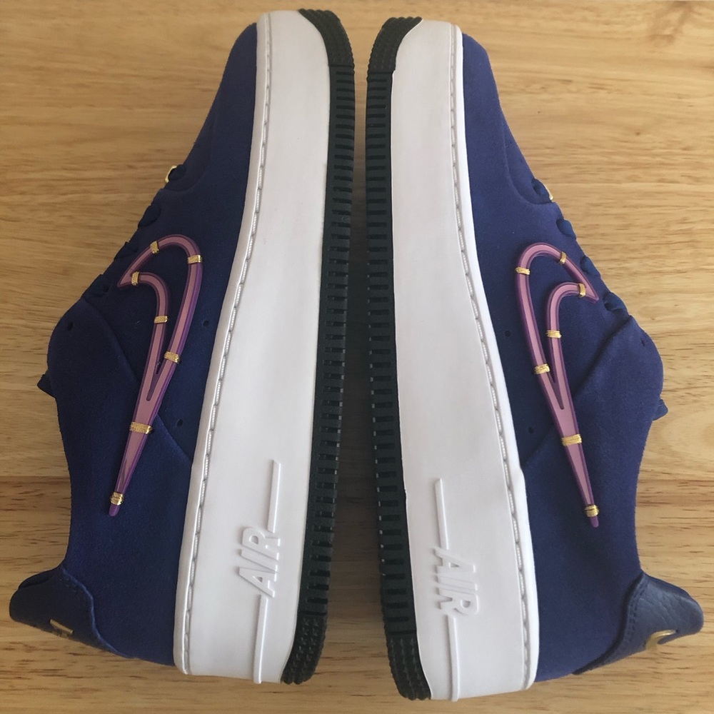💙💖NIKE AIR FORCE 1 SNEAKERS - Picture 5 of 9